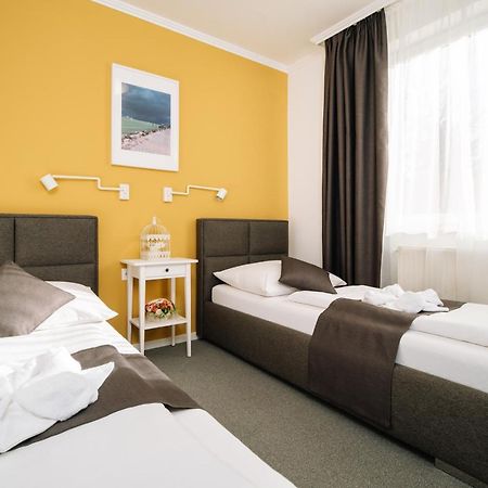 Topaz Apartmanhazak Balatongyörök Exteriör bild