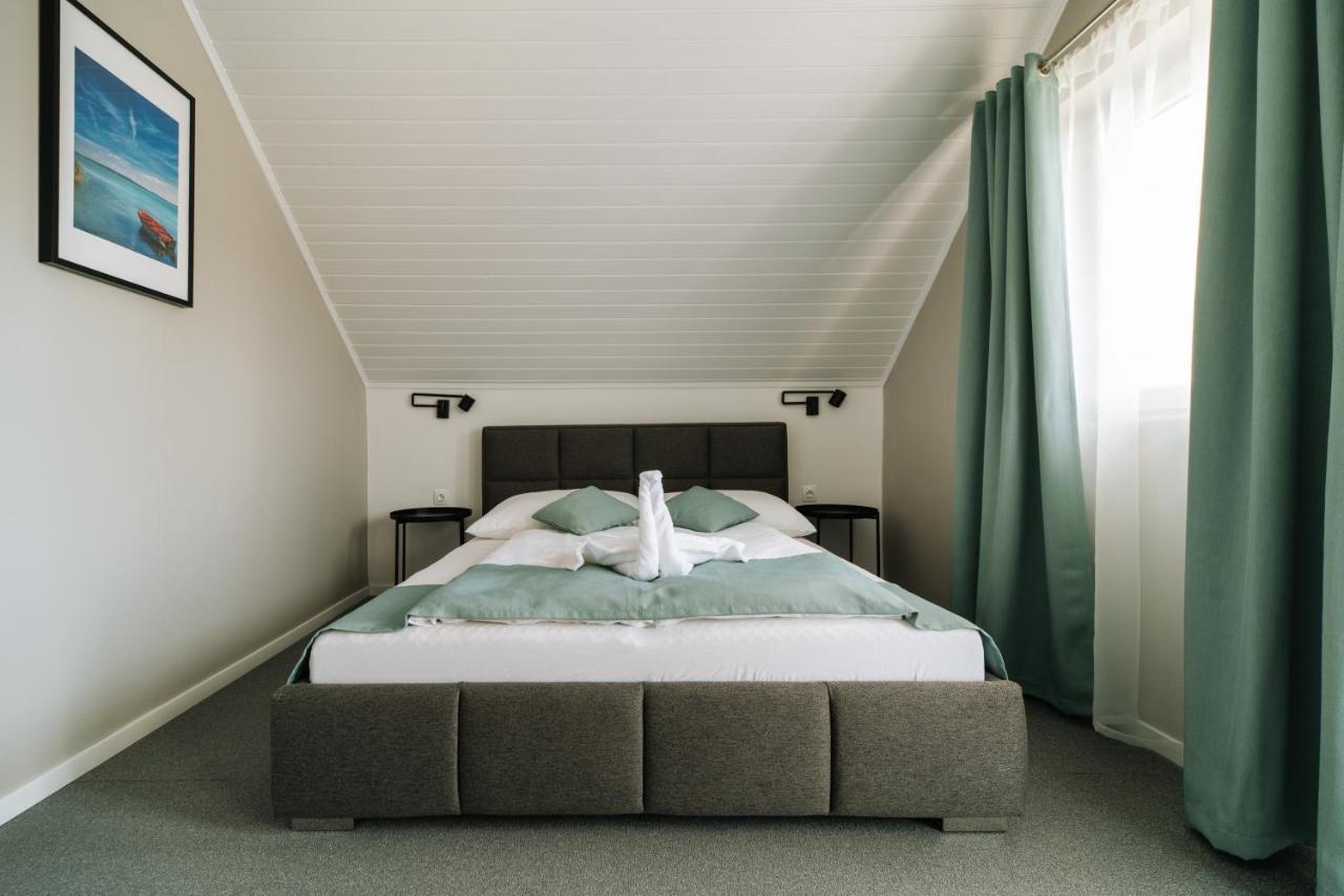 Topaz Apartmanhazak Balatongyörök Exteriör bild