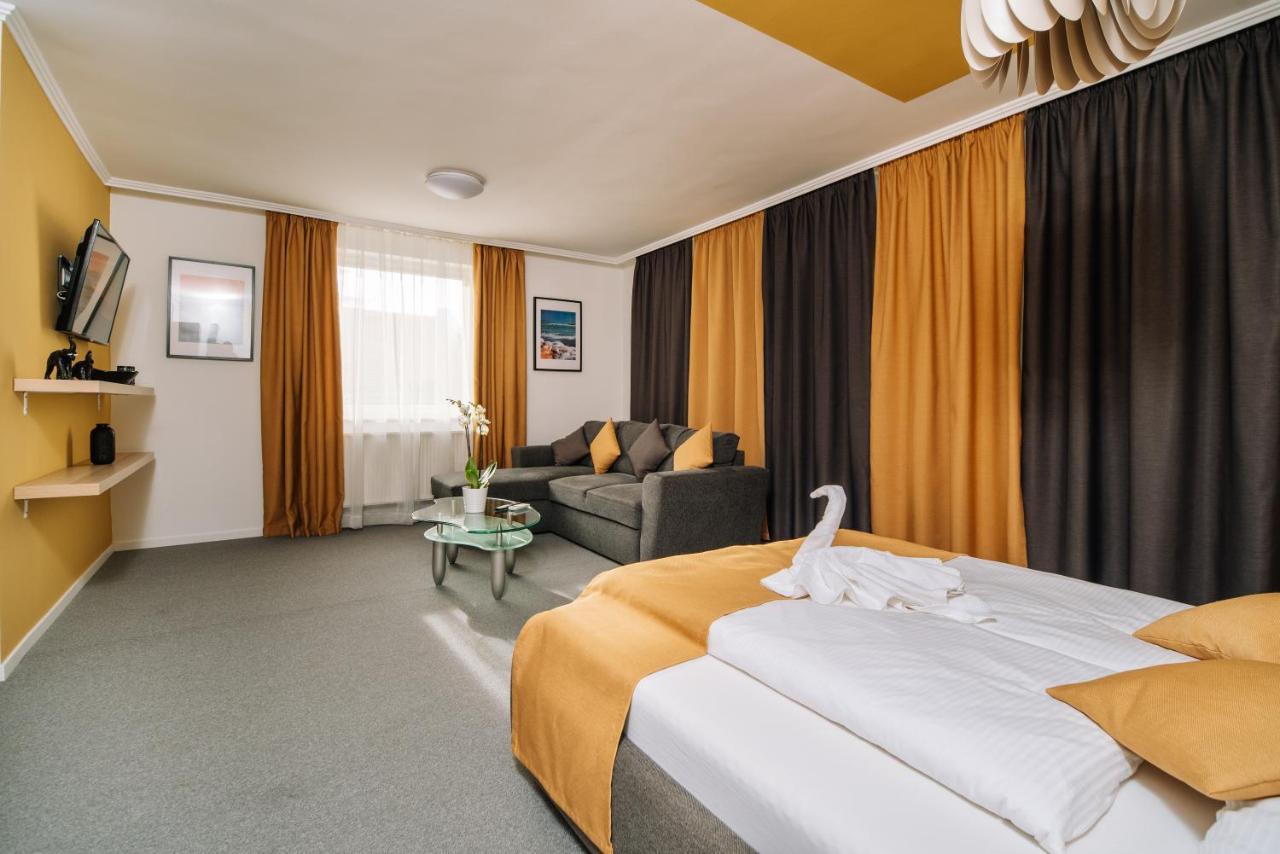 Topaz Apartmanhazak Balatongyörök Exteriör bild