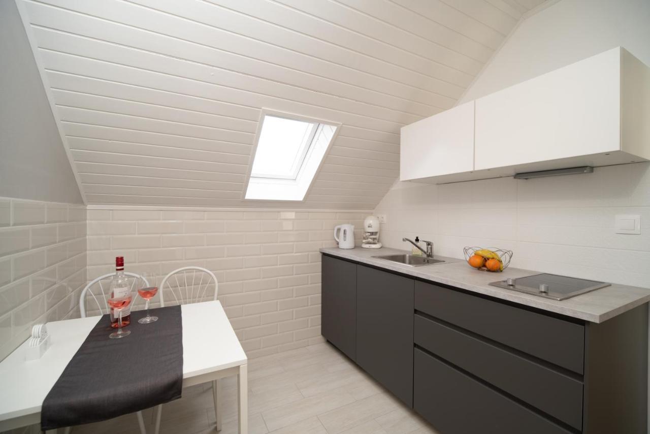 Topaz Apartmanhazak Balatongyörök Exteriör bild