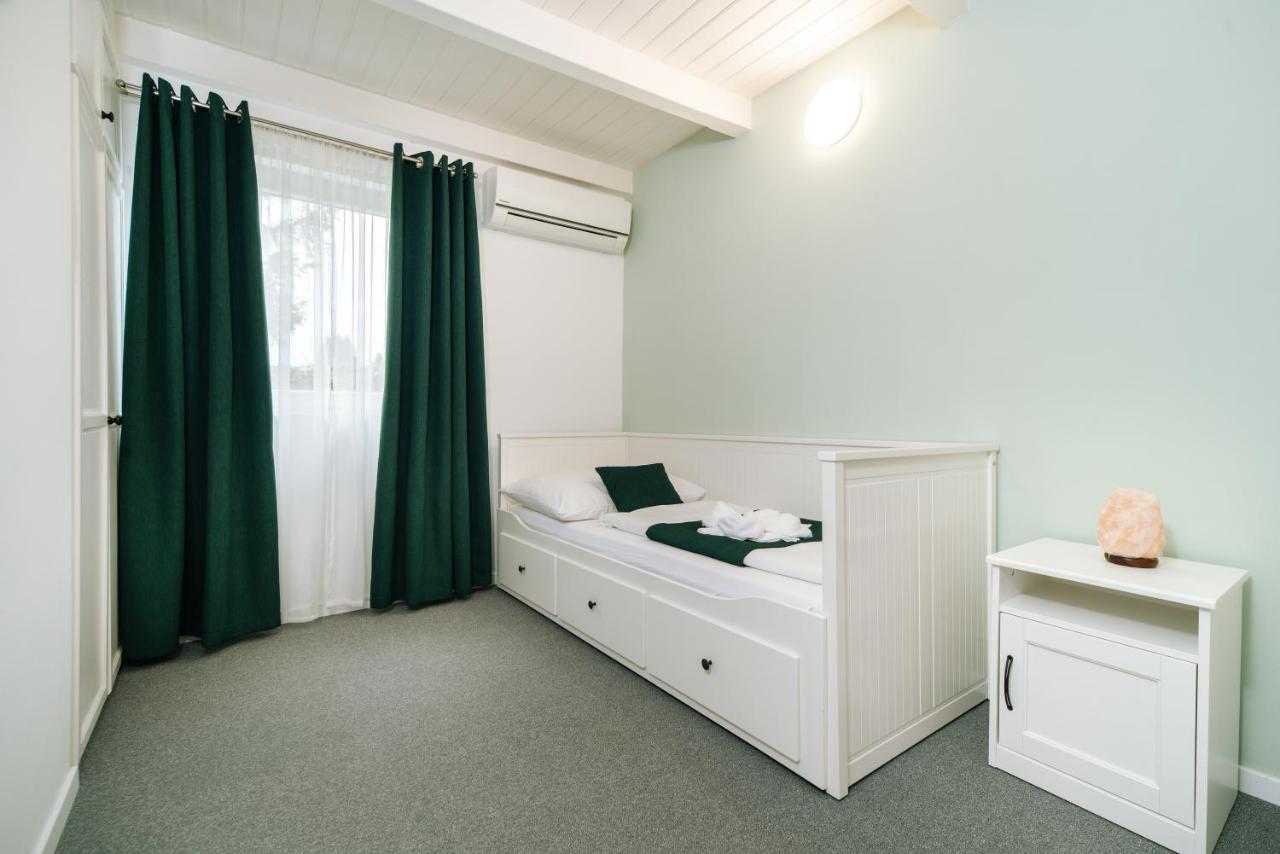 Topaz Apartmanhazak Balatongyörök Exteriör bild
