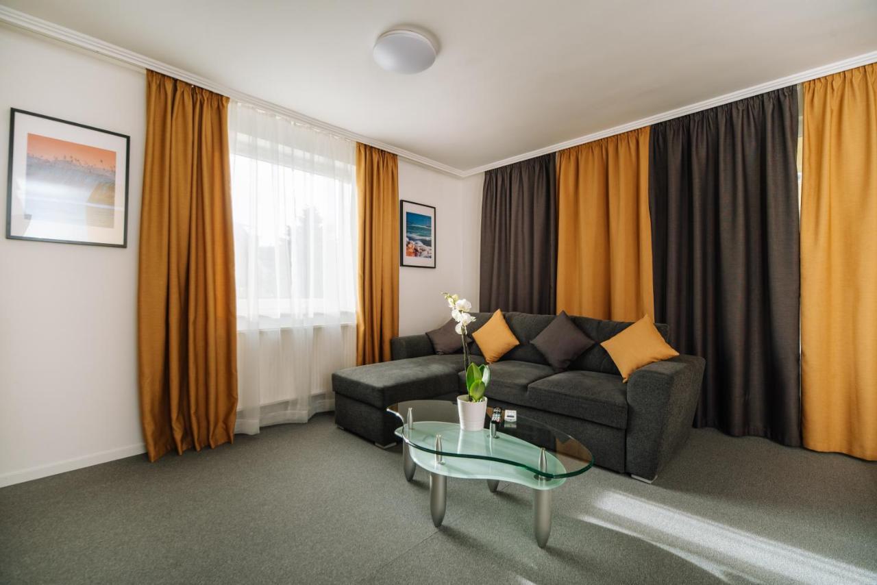 Topaz Apartmanhazak Balatongyörök Exteriör bild