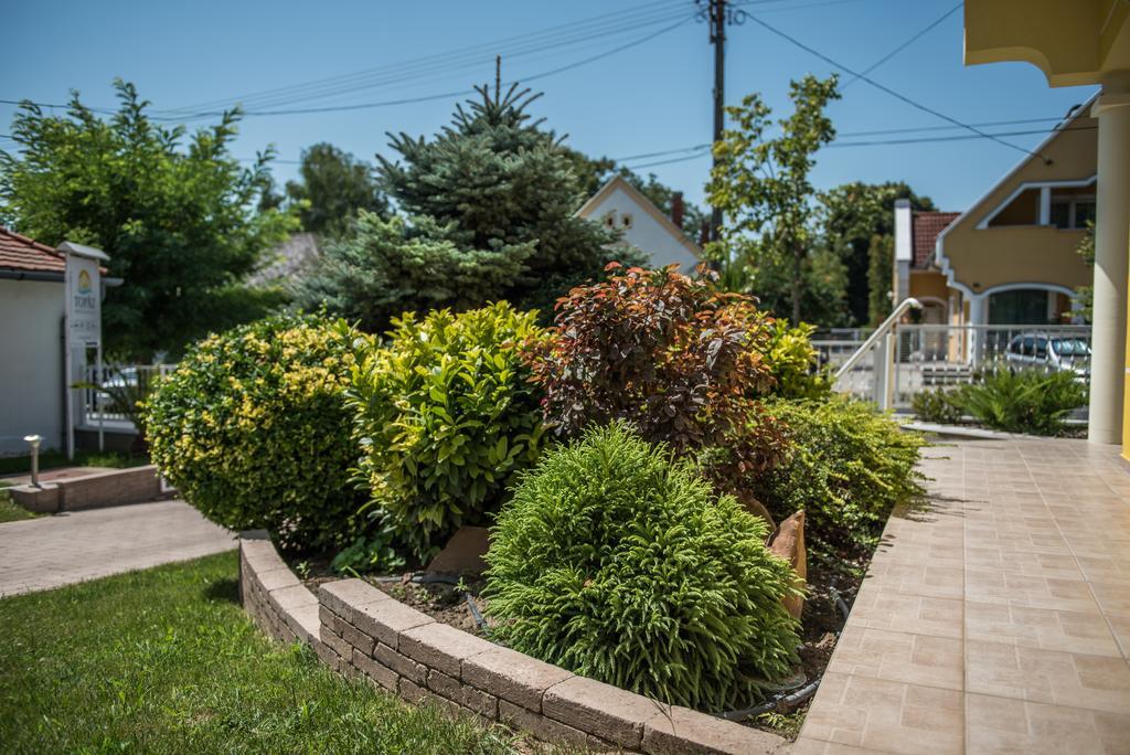 Topaz Apartmanhazak Balatongyörök Exteriör bild